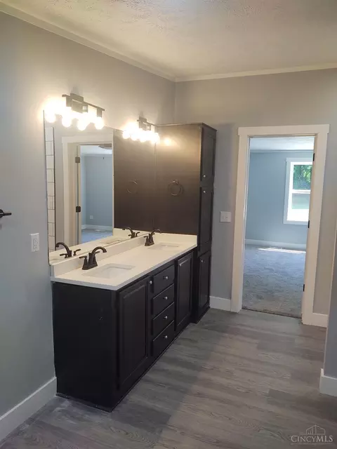 Bath - 3700 Number Nine Rd, Blanchester, OH 45107 photo 4 of 4