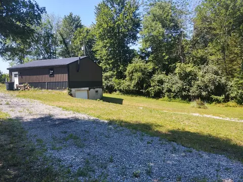 Exterior - 3700 Number Nine Rd, Blanchester, OH 45107 photo 2 of 2