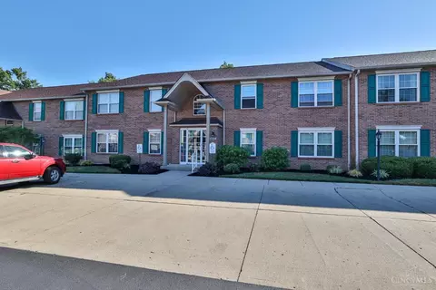 8822 Carrousel Park Cir #61, Colerain Twp, OH 45251