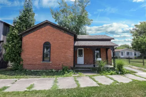 94 Washington St, Sabina, OH 45169