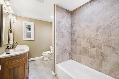 Bath - 3584 Foster Maineville Rd, Morrow, OH 45152 photo 4 of 4