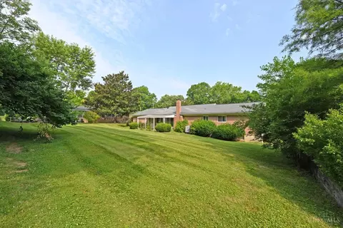 Exterior - 2630 Beechmar Dr, Cincinnati, OH 45230 photo 7 of 9
