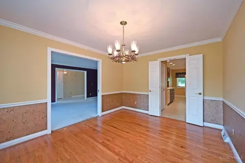 Dining - 2630 Beechmar Dr, Cincinnati, OH 45230 photo 2 of 2