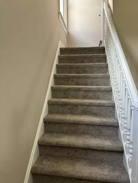 Entry Way - 188 Progress Ave, Hamilton, OH 45013 photo 2 of 3