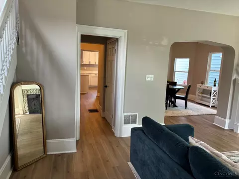Entry Way - 188 Progress Ave, Hamilton, OH 45013 photo 1 of 3