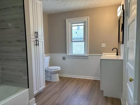 Bath - 188 Progress Ave, Hamilton, OH 45013 photo 2 of 3
