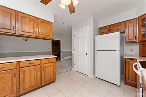 Kitchen - 101 Grandin Dr, Georgetown, OH 45121 photo 2 of 4