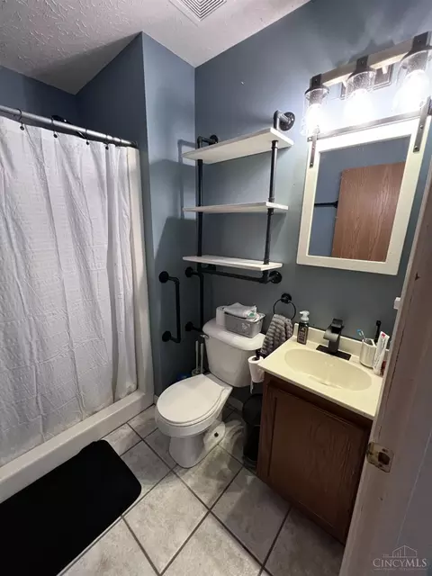Bath - 4260 Tranquility Ct, Batavia, OH 45103 photo 1 of 2