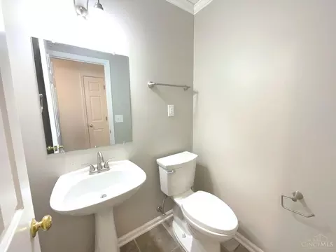 3588 Parfore Ct, Cincinnati, OH 45245 photo 12