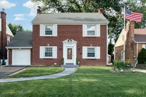 2446 Losantiville Ave, Golf Manor, OH 45237