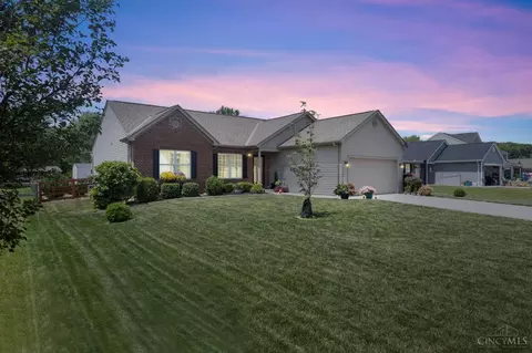 2384 Vista Lake Dr, Batavia, OH 45103