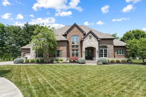 5883 Piper Glen Dr, Hamilton Township, OH 45039
