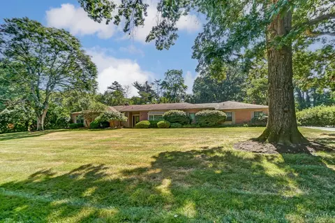 7980 Springvalley Dr, Cincinnati, OH 45236