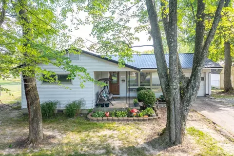 305 Smith Ave, Mount Orab, OH 45154
