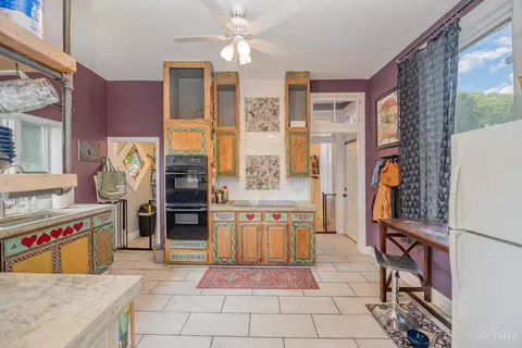 Kitchen - 3183 River Rd, Cincinnati, OH 45204 photo 1 of 4