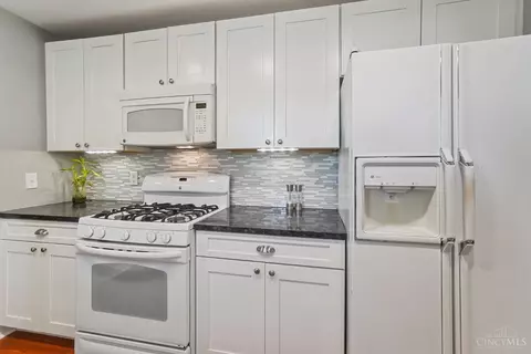 5582 Mapleridge Dr, Cincinnati, OH 45227 photo 7