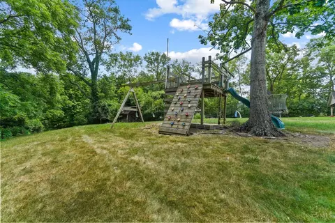 5582 Mapleridge Dr, Cincinnati, OH 45227 photo 50