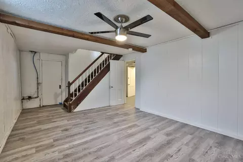 Living - 2204 Kipling Ave, Cincinnati, OH 45239 photo 6 of 6