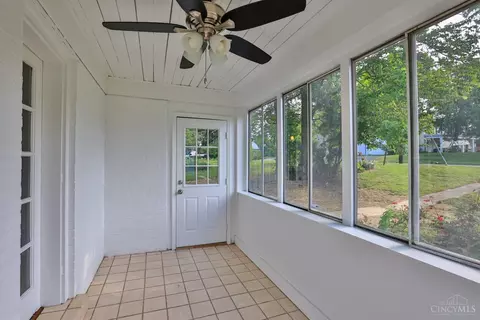 Exterior - 2204 Kipling Ave, Cincinnati, OH 45239 photo 2 of 8