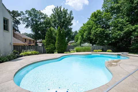 Exterior - 11040 Toddtee Ln, Montgomery, OH 45242 photo 14 of 15