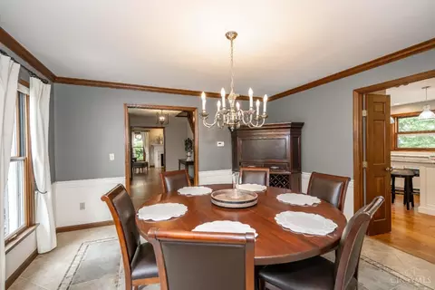 Dining - 11040 Toddtee Ln, Montgomery, OH 45242 photo 2 of 5