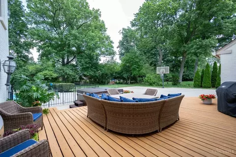 Exterior - 11040 Toddtee Ln, Montgomery, OH 45242 photo 8 of 15