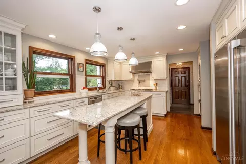 Kitchen - 11040 Toddtee Ln, Montgomery, OH 45242 photo 2 of 4