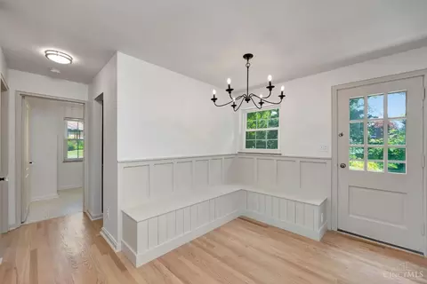 Entry Way - 3394 Algus Ln, Cincinnati, OH 45248 photo 2 of 4