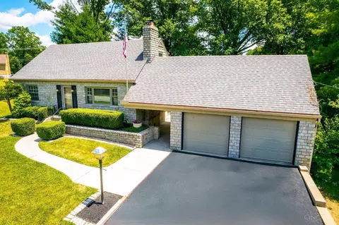 Exterior - 3394 Algus Ln, Cincinnati, OH 45248 photo 6 of 6