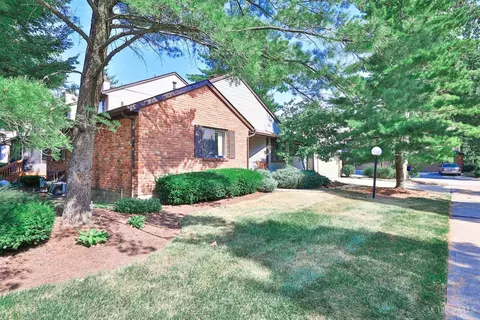 255 Centerbury Ct, Springdale, OH 45246