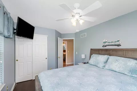 Bedroom - 870 Gorham Dr, Cincinnati, OH 45245 photo 4 of 7