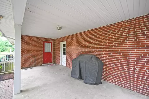 Exterior - 588 Beechtree Dr, Cincinnati, OH 45224 photo 6 of 21