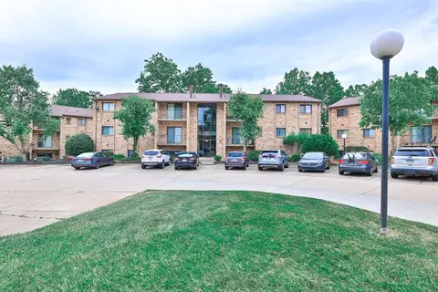 7240 Creekview Dr #1, Colerain Twp, OH 45247