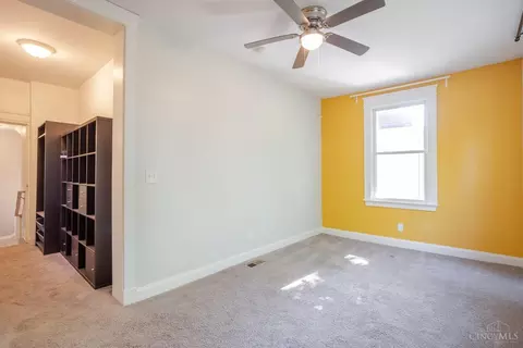 Bedroom - 1421 Pullan Ave, Cincinnati, OH 45223 photo 3 of 6