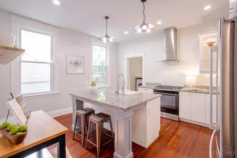 Kitchen - 1421 Pullan Ave, Cincinnati, OH 45223 photo 6 of 7