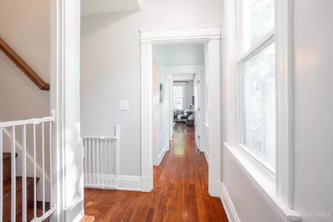 Entry Way - 1421 Pullan Ave, Cincinnati, OH 45223 photo 1 of 1