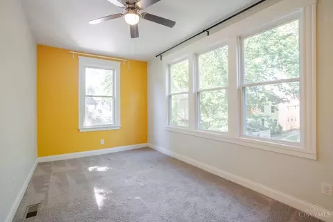 Bedroom - 1421 Pullan Ave, Cincinnati, OH 45223 photo 2 of 6