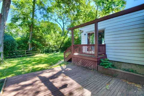 6696 Greentree Dr, Cincinnati, OH 45224 photo 5