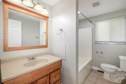 776 Fairway Dr, Cincinnati, OH 45245 photo 13