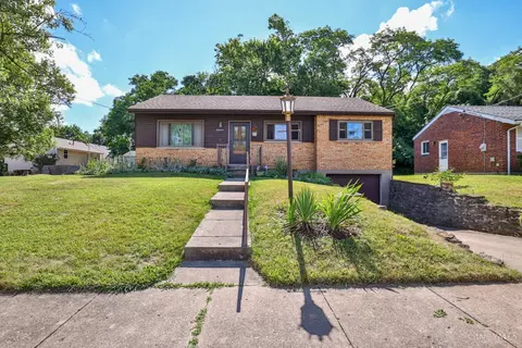 6884 Golfway Dr, Cincinnati, OH 45239