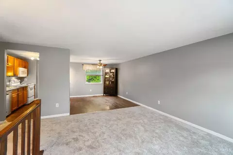 Living - 12053 Hazelhurst Dr, Cincinnati, OH 45240 photo 5 of 10