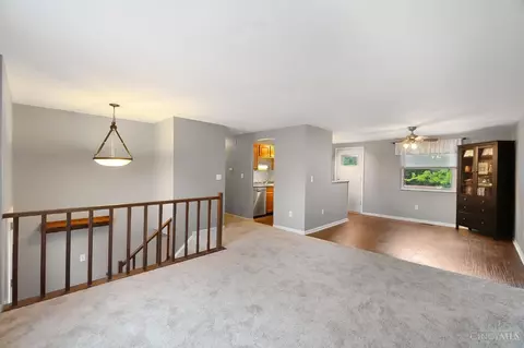 Living - 12053 Hazelhurst Dr, Cincinnati, OH 45240 photo 4 of 10