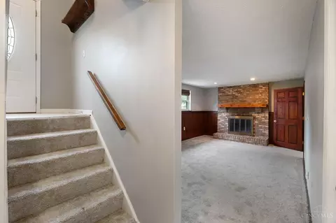 Entry Way - 12053 Hazelhurst Dr, Cincinnati, OH 45240 photo 3 of 3