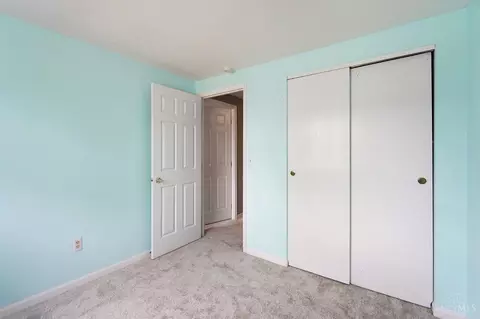 Bedroom - 12053 Hazelhurst Dr, Cincinnati, OH 45240 photo 3 of 5