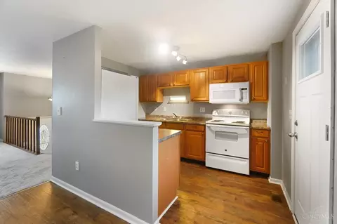 Kitchen - 12053 Hazelhurst Dr, Cincinnati, OH 45240 photo 1 of 5