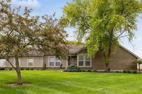 7985 Surreywood Dr, North Bend, OH 45052