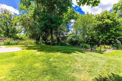 Exterior - 8433 Mockingbird Ln, Cincinnati, OH 45231 photo 6 of 6
