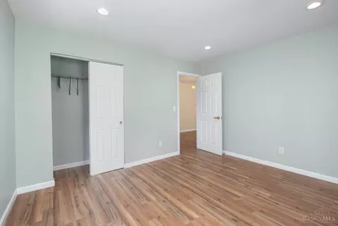 Bedroom - 6887 Warder Dr, Cincinnati, OH 45224 photo 4 of 4