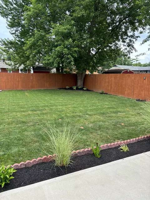 Exterior - 4636 Clayton Dr, Cincinnati, OH 45244 photo 2 of 4