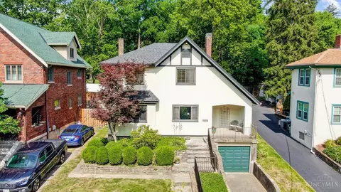Exterior - 6013 Robison Rd, Cincinnati, OH 45213 photo 4 of 8